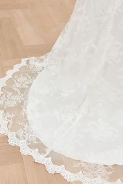 Adriana brudklänning