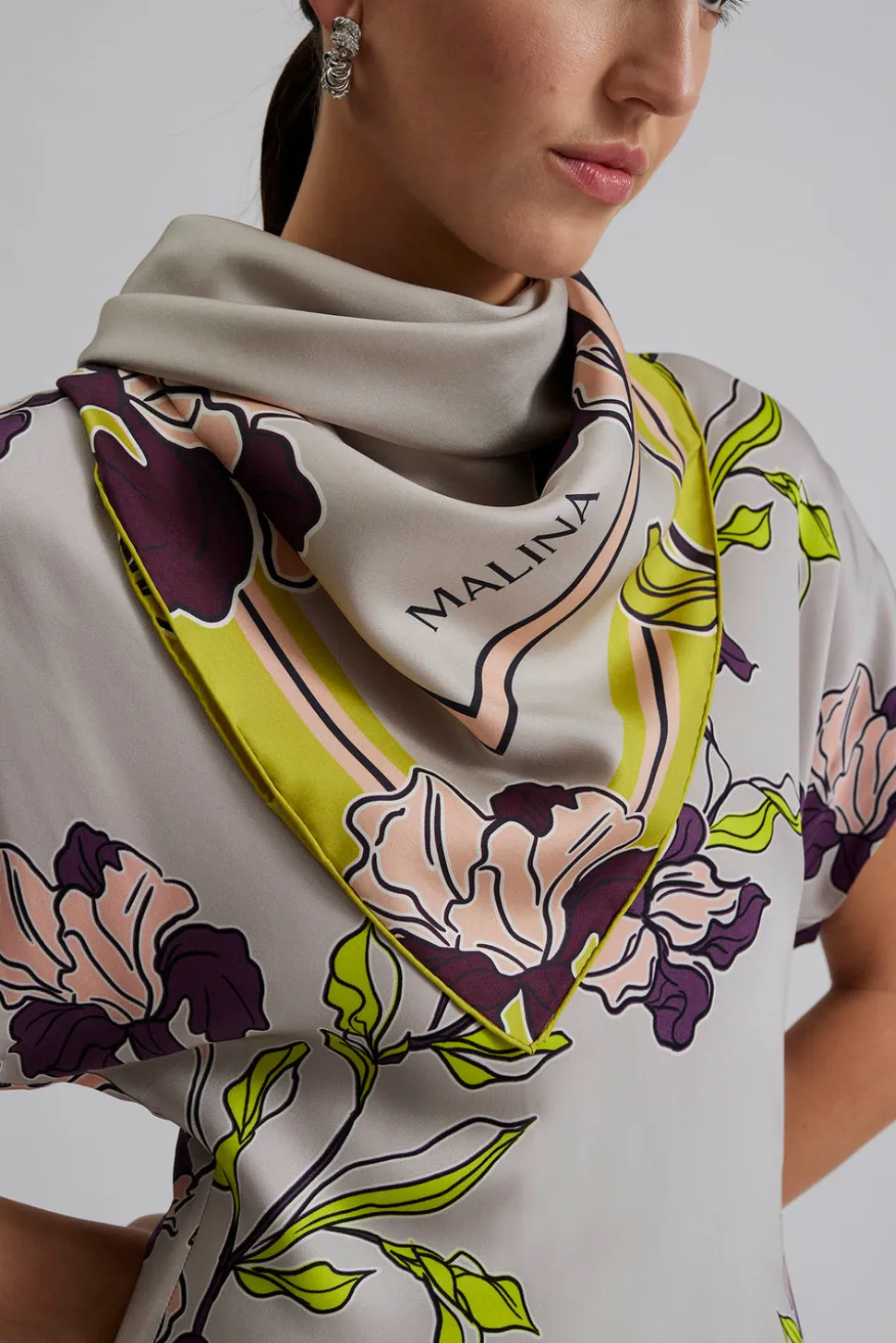 Alivia midiklänning