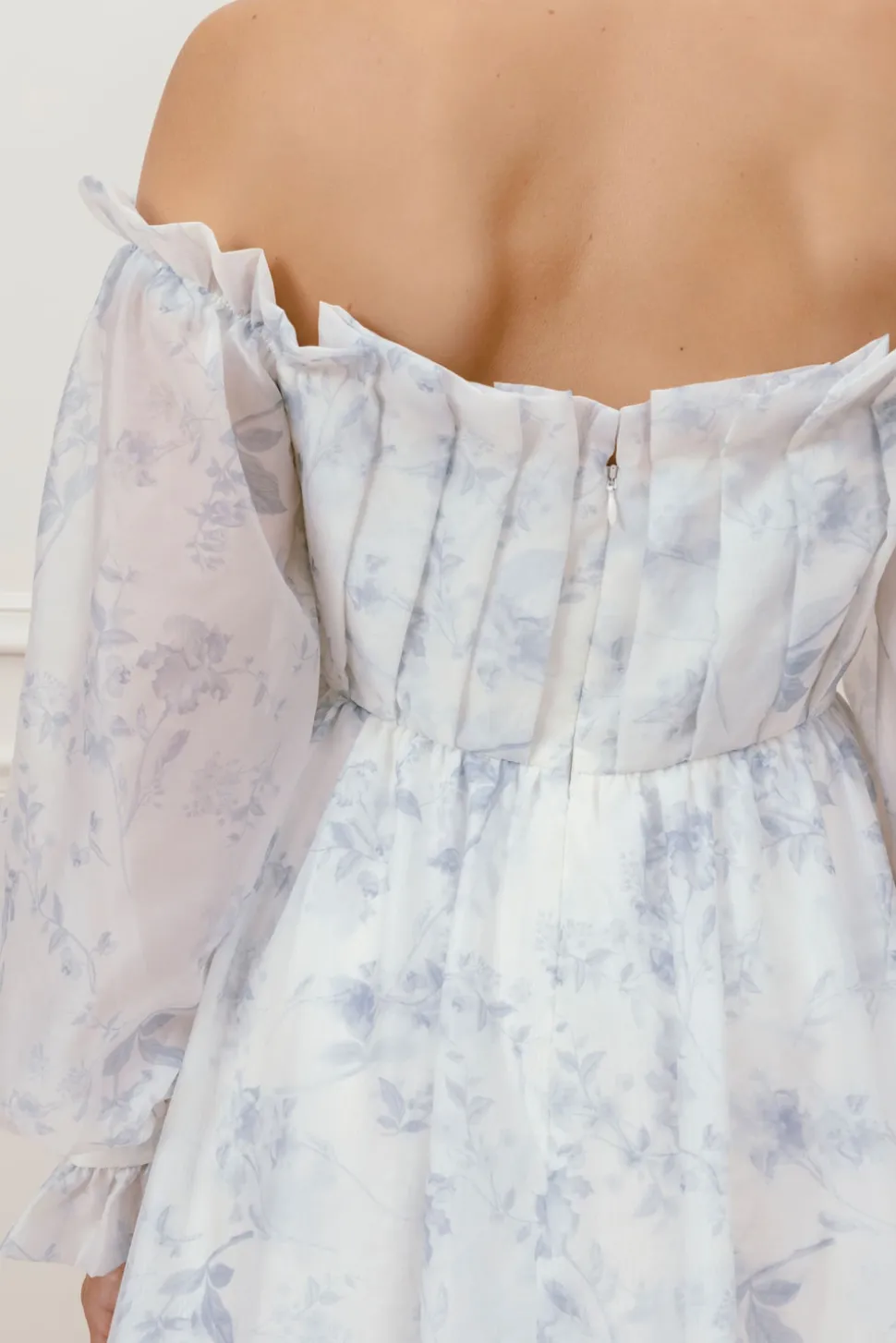 Amelia brudklänning