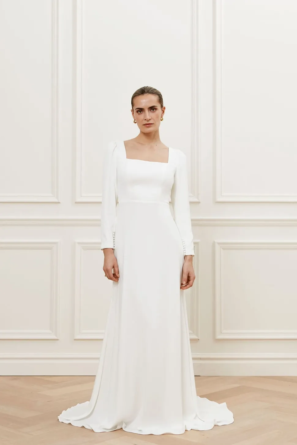 Carmen brudklänning