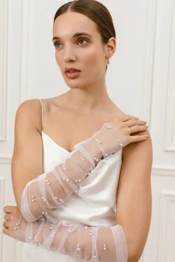 Handskar med pärlor